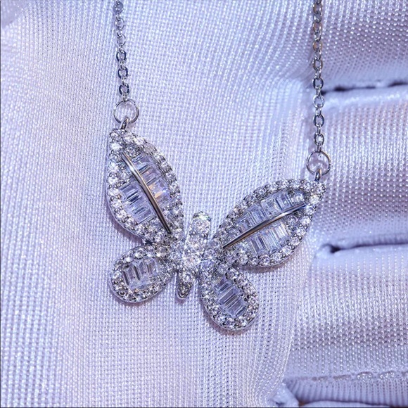 *NEW*Womens 925 Silver Butterflie Diamond Necklace - Picture 3 of 6
